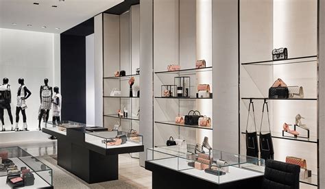 chanel boutique employee discount